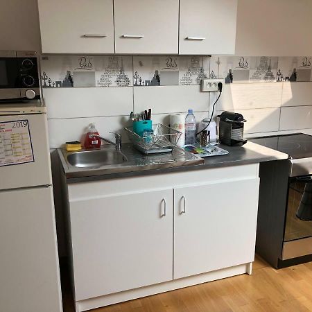 Appartement Independant Chez L'Habitant Bezons Eksteriør bilde